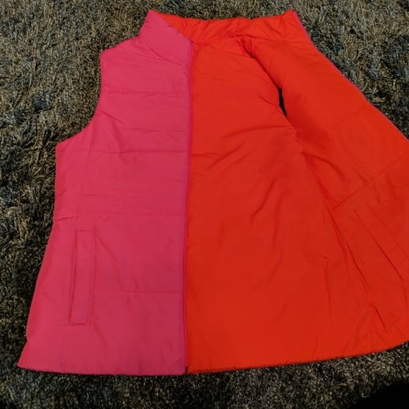 Reversible vest - Picture 3 of 6